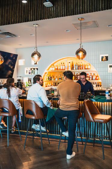 Arched backbar