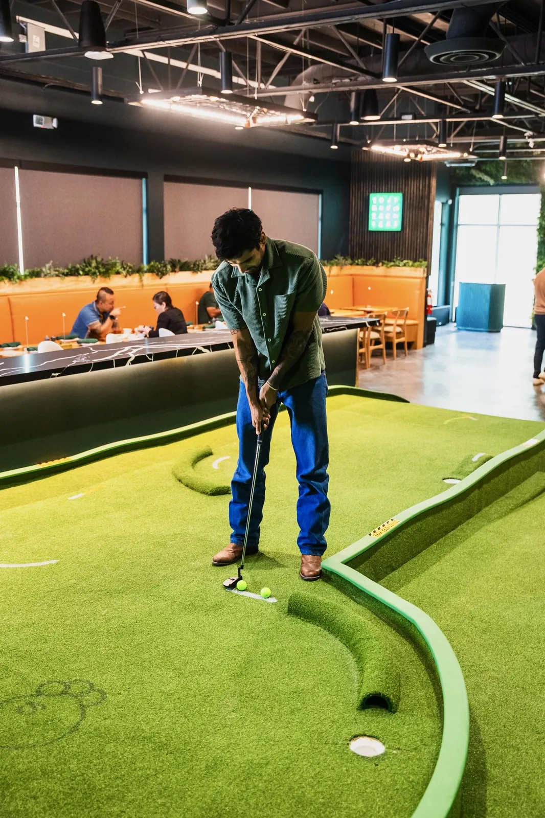 Trick-or-Putt Halloween